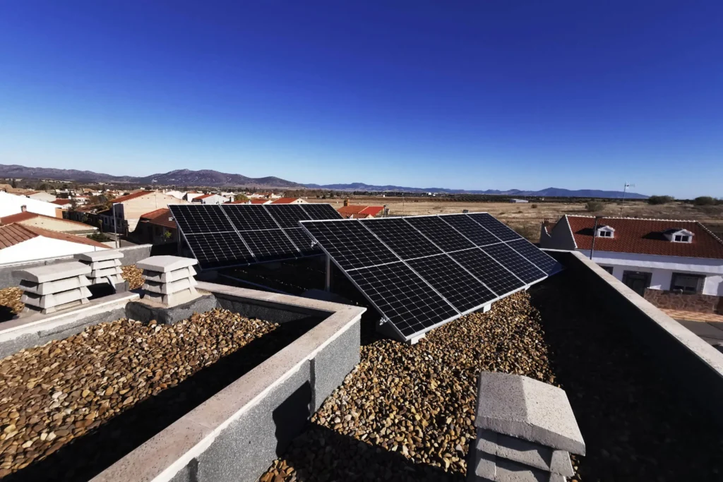 Proyecto de instalaciones de autoconsumo solar fotovoltaico en Fernán Caballero (Ciudad Real)