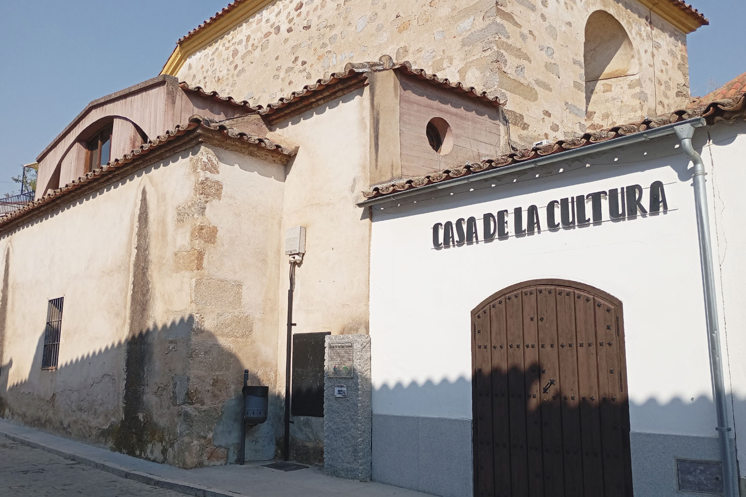 DOS_TORRES_CASA DE LA CULTURA_01